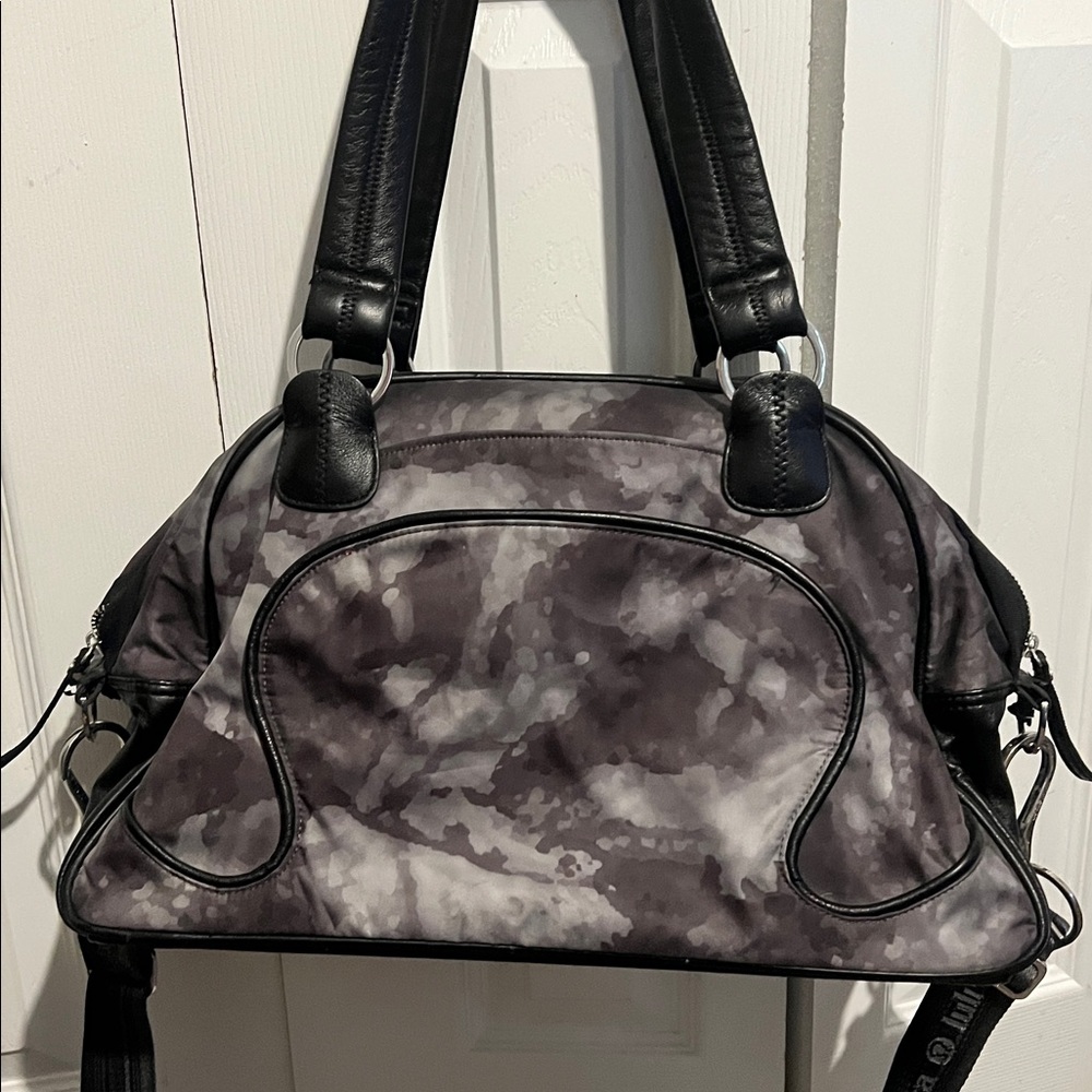 Lululemon Duffle - Picture 3 of 9